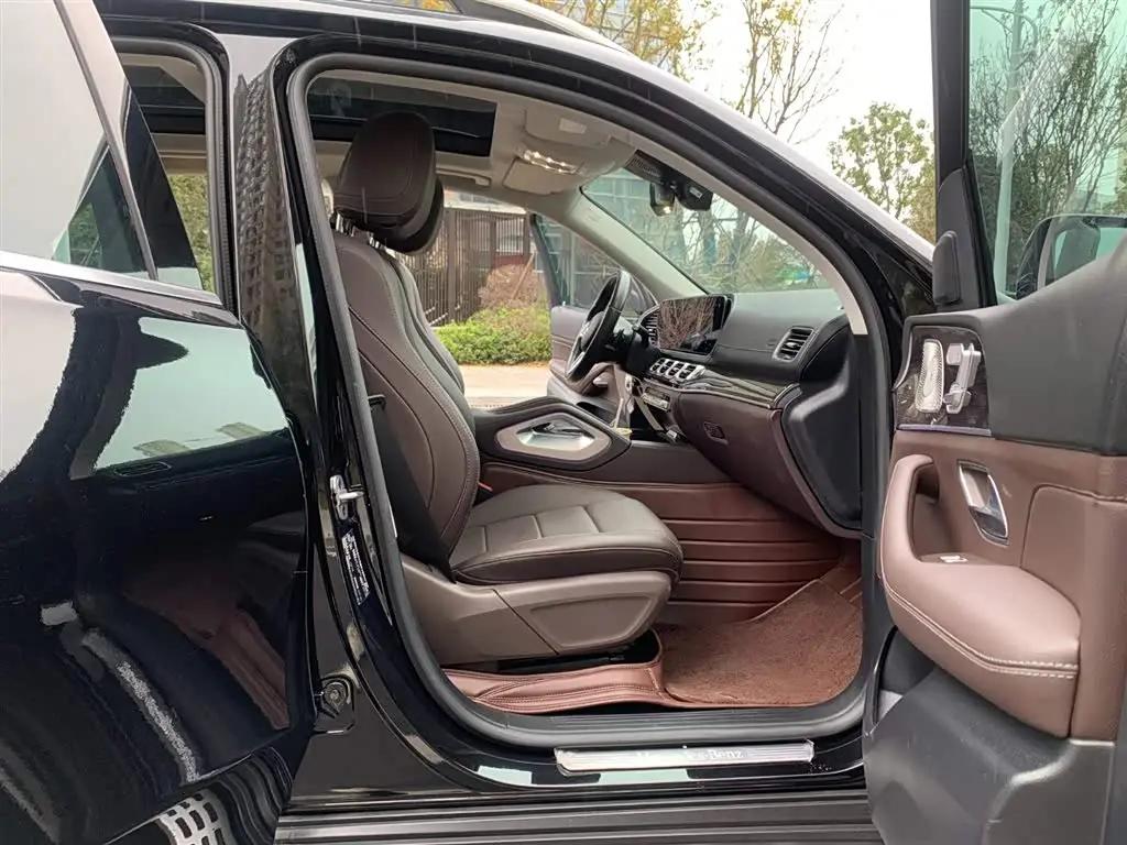 Mercedes-Benz GLE 2021 — Photo 10/20