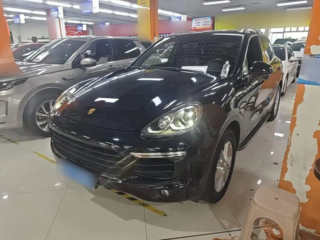 Porsche Cayenne 2017 — Фото 1/20