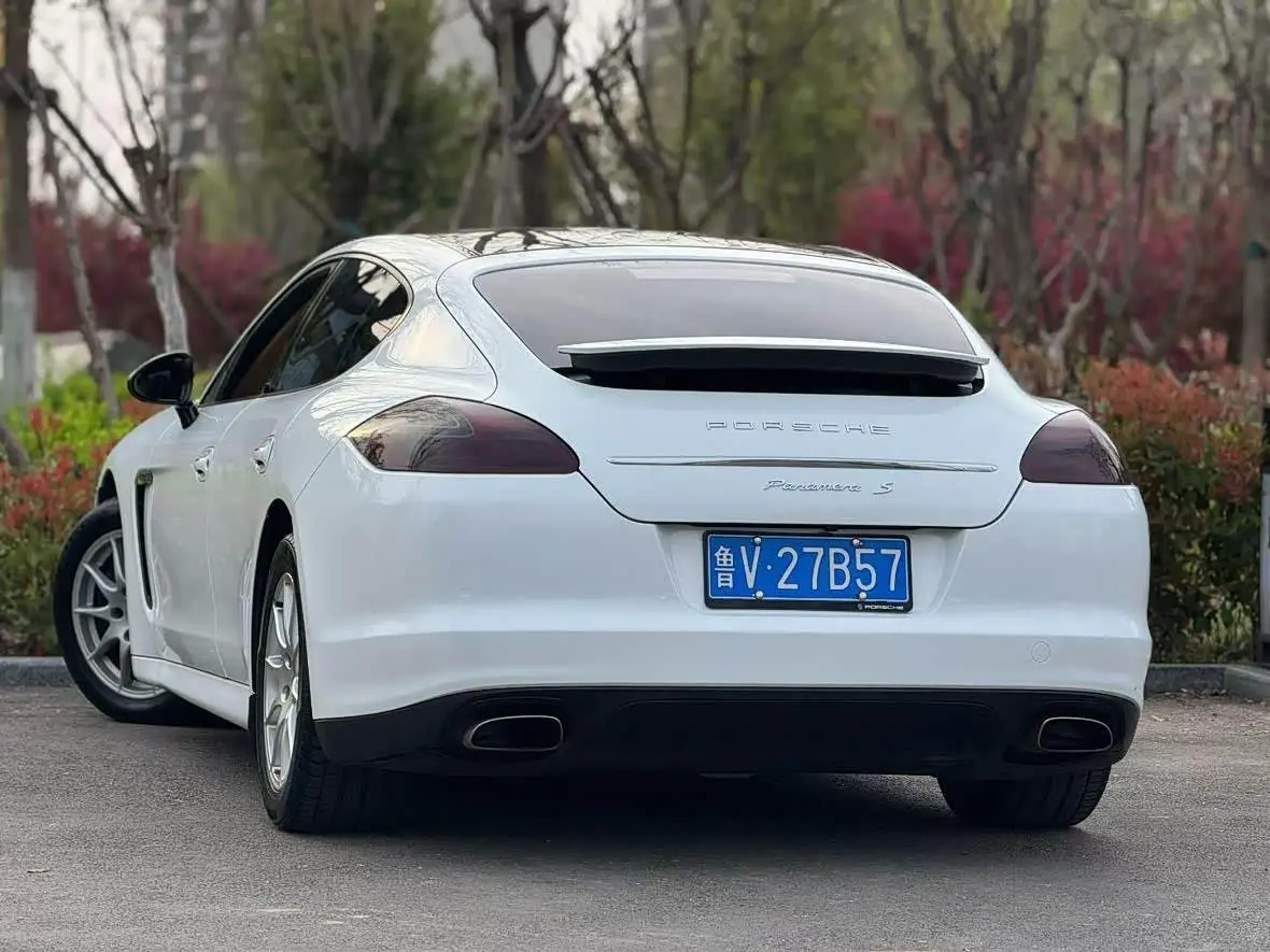 Porsche Panamera 2011 — Photo 4/9