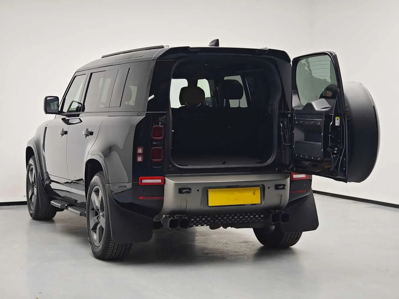 Land Rover Defender 2025 — Фото 7/20