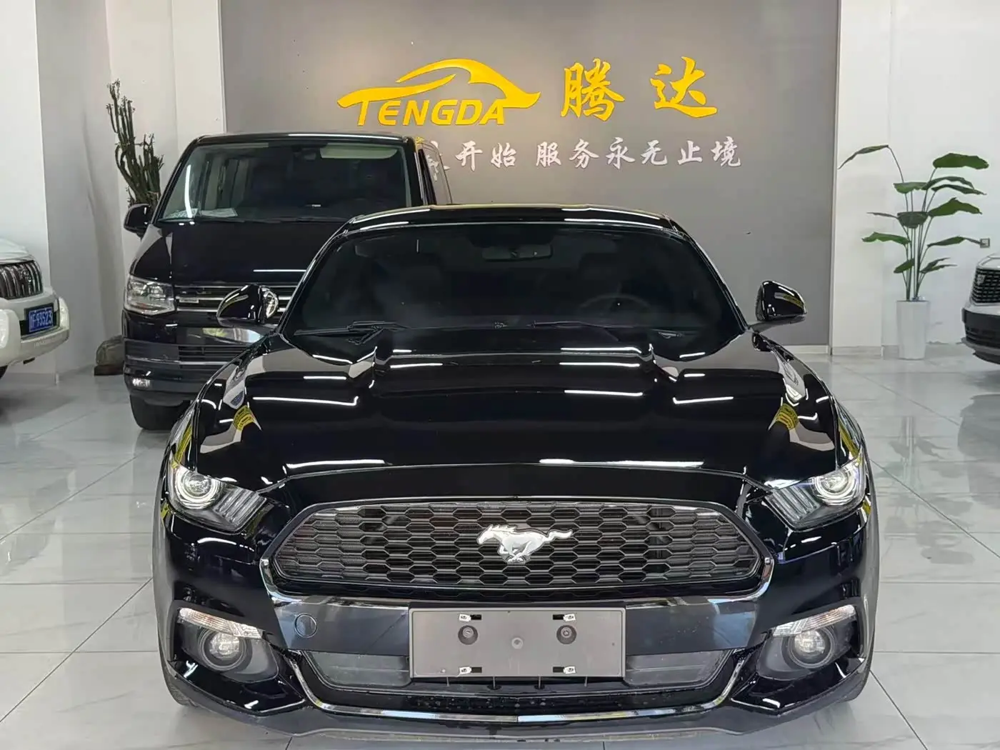Ford Mustang 2018 — Photo 2/8