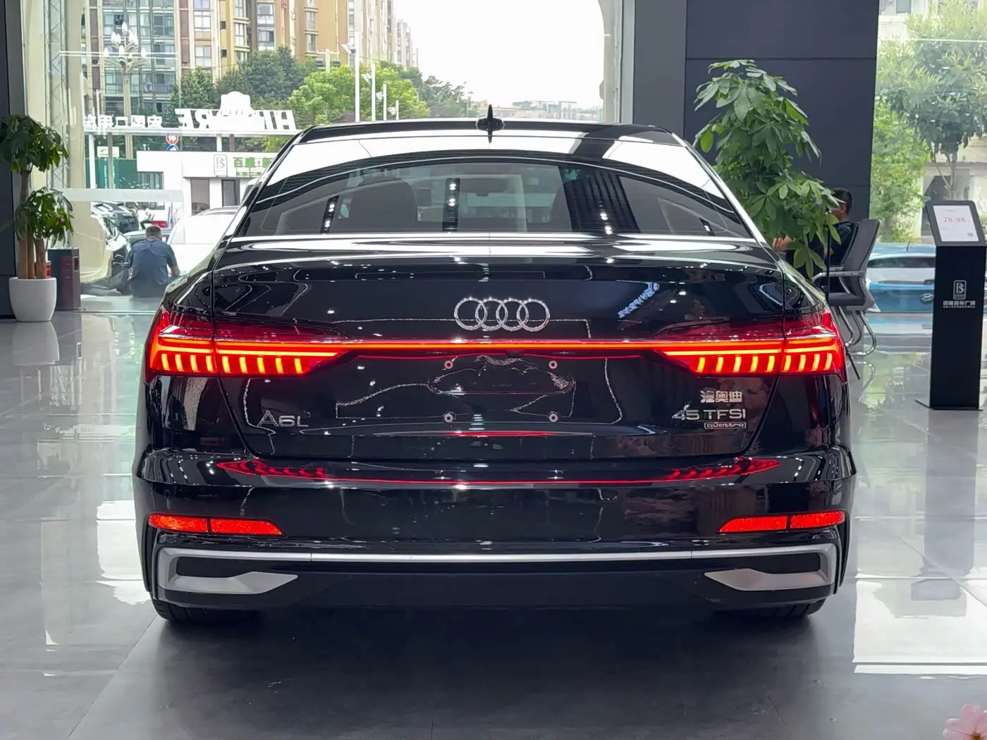 Audi A6L 2023 — ფოტო 13/13