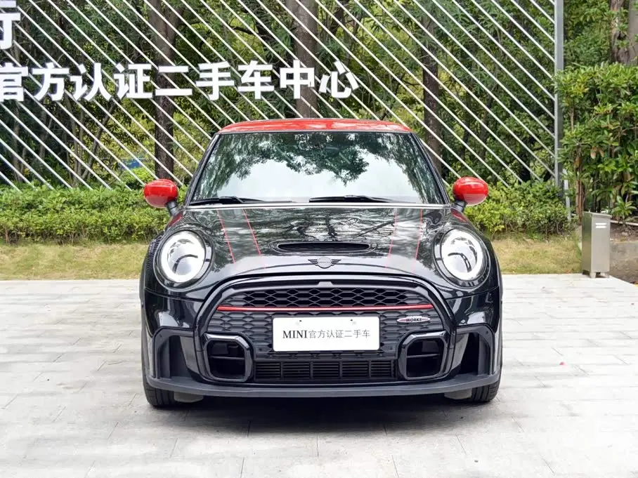 MINI JCW 2022 — Photo 2/14