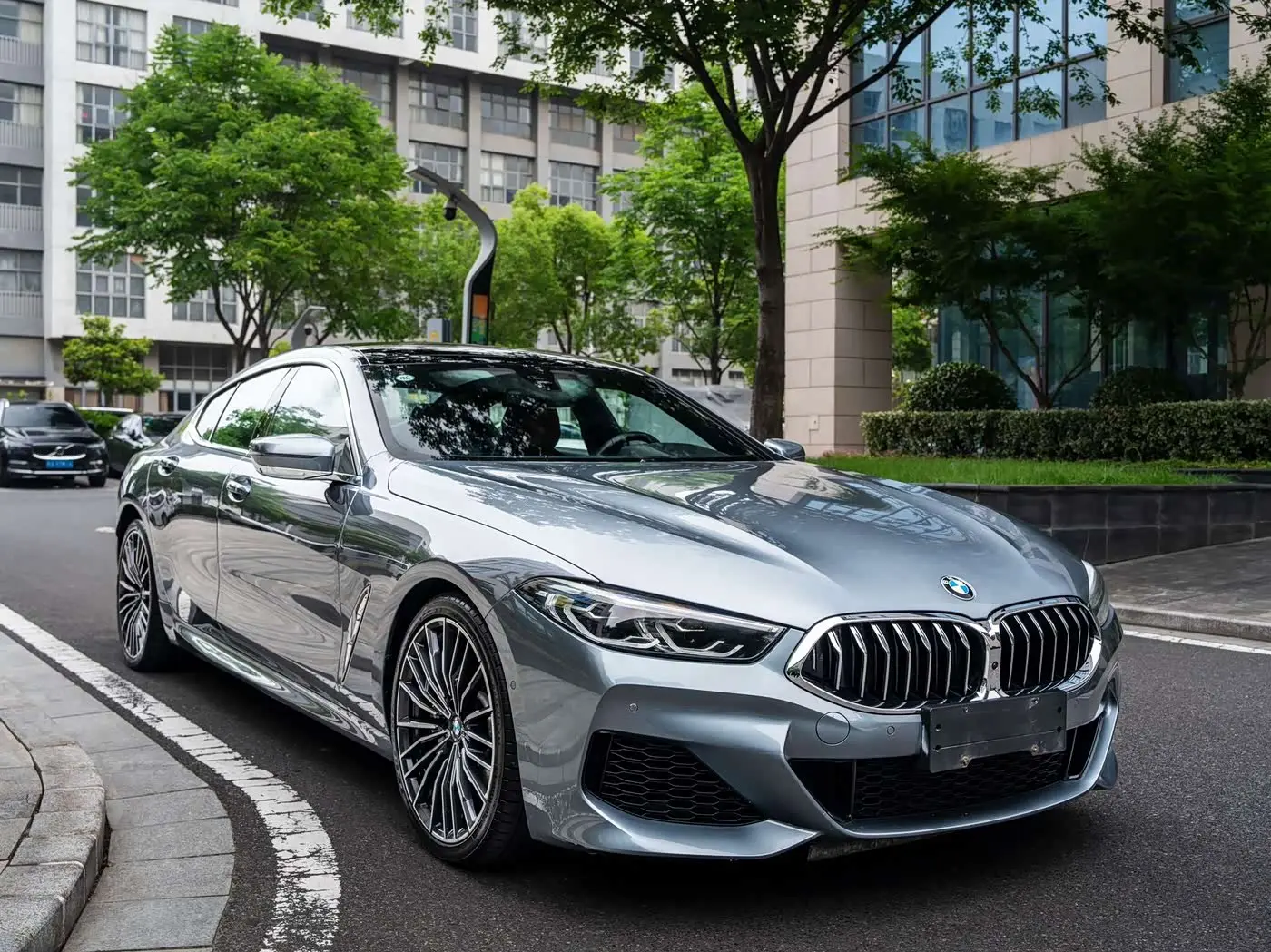 BMW 8 Series 2023 — ფოტო 3/9