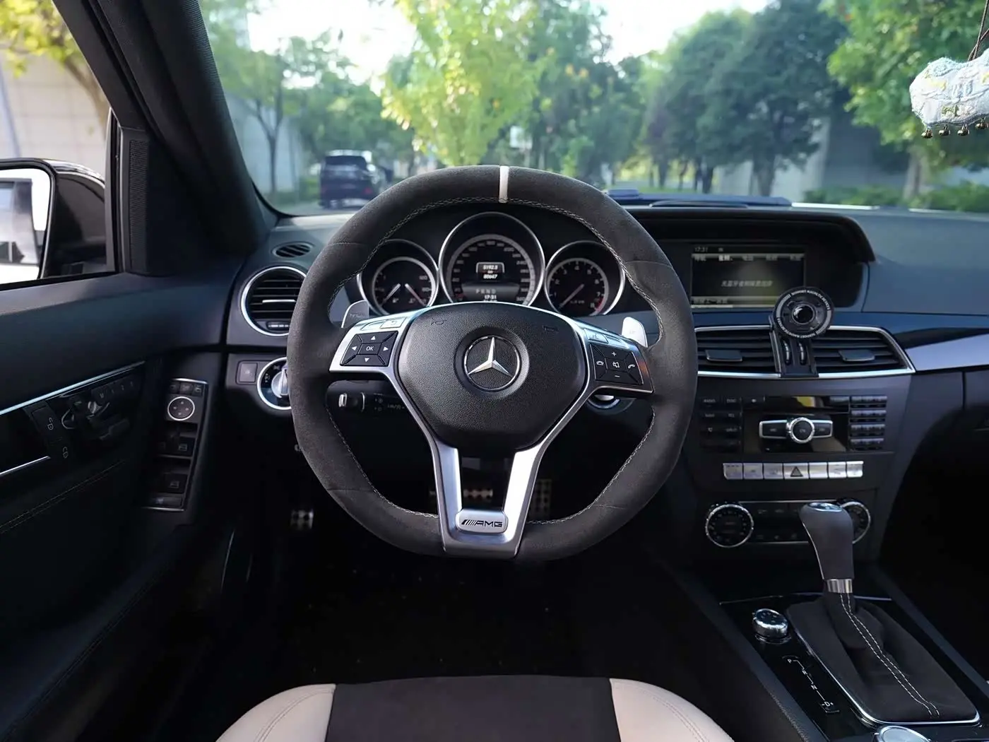 Mercedes-Benz C-Class AMG 2015 — Photo 8/13