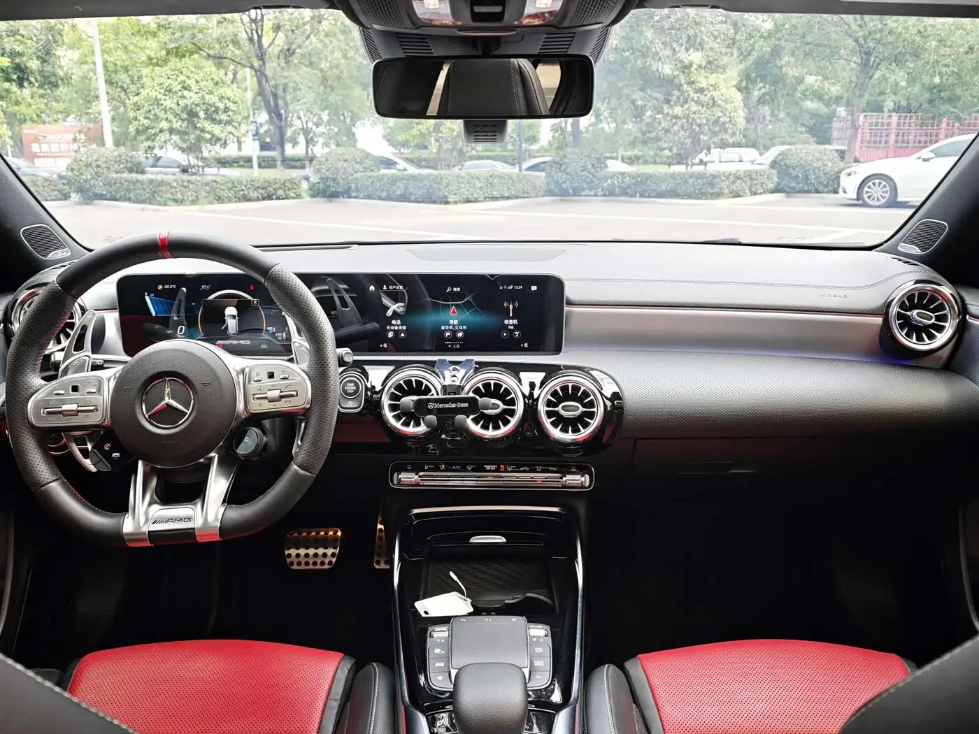 Mercedes-Benz A-Class AMG 2020 — Photo 12/18