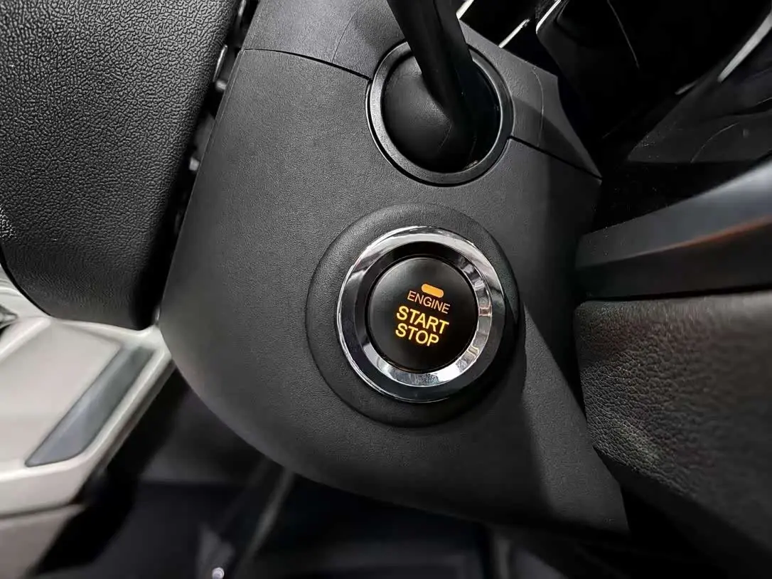 Audi Q3 2022 — Şəkil 19/20