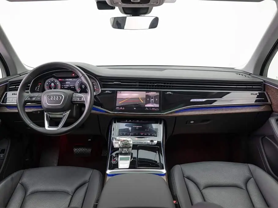 Audi Q7 2023 — Фото 6/20