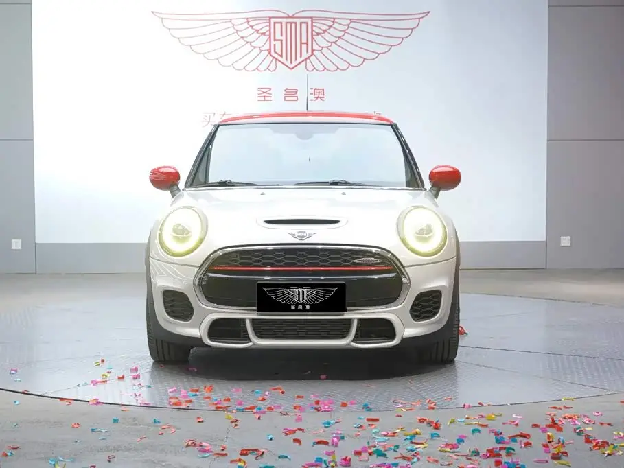 MINI JCW 2021 — Photo 2/19
