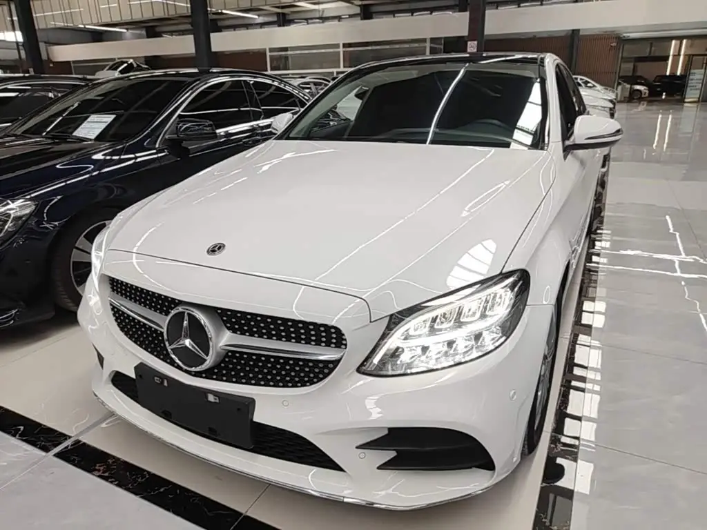 Mercedes-Benz C-Class 2021 — Photo 2/20