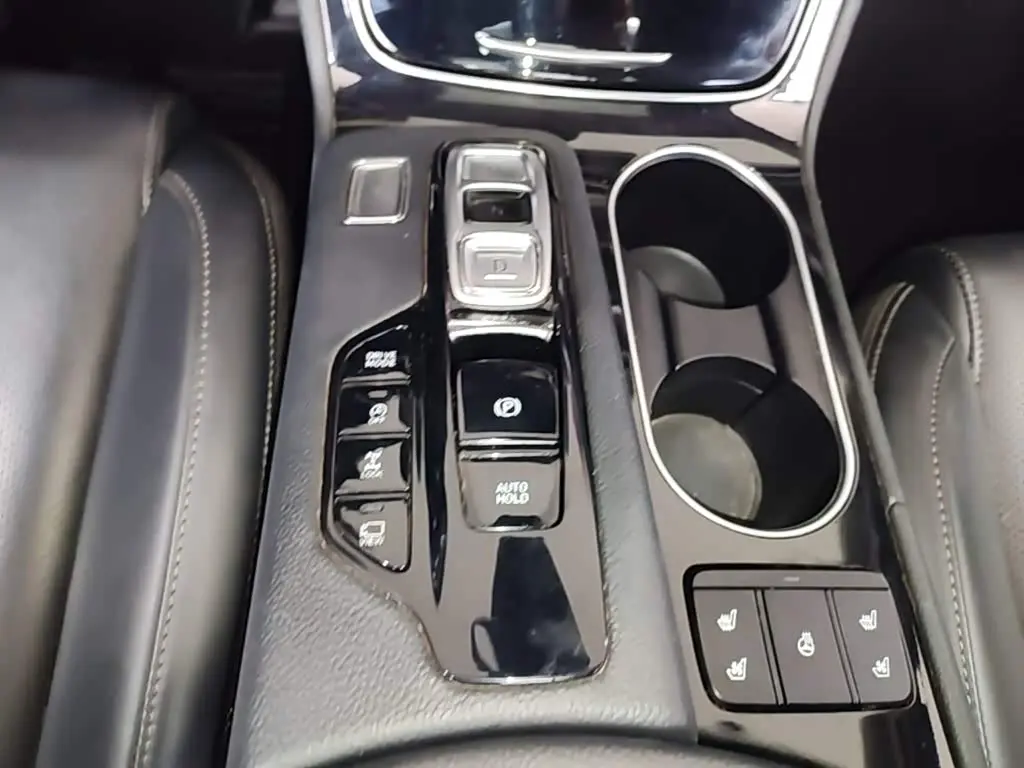 Hyundai Santa Fe 2019 — Фото 14/20