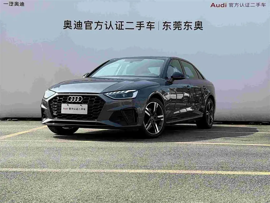 Audi A4L 2023 — Фото 1/11