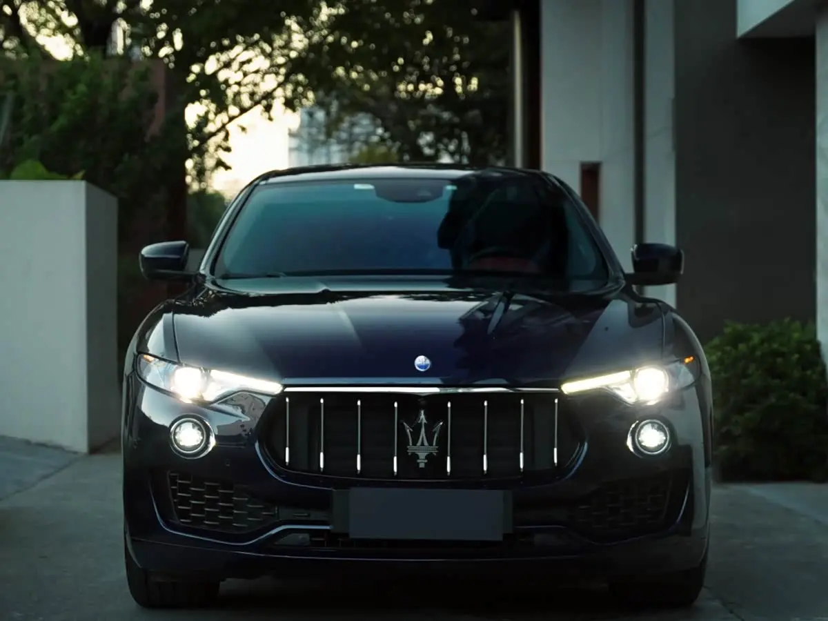 Maserati Levante 2019 — Şəkil 2/16