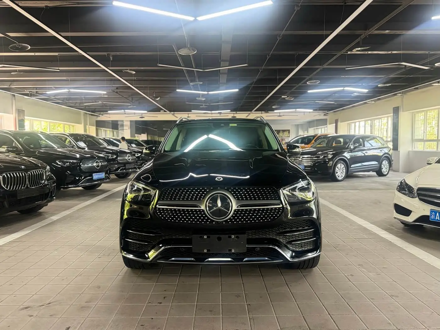 Mercedes-Benz GLE New Energy 2021 — Photo 2/11