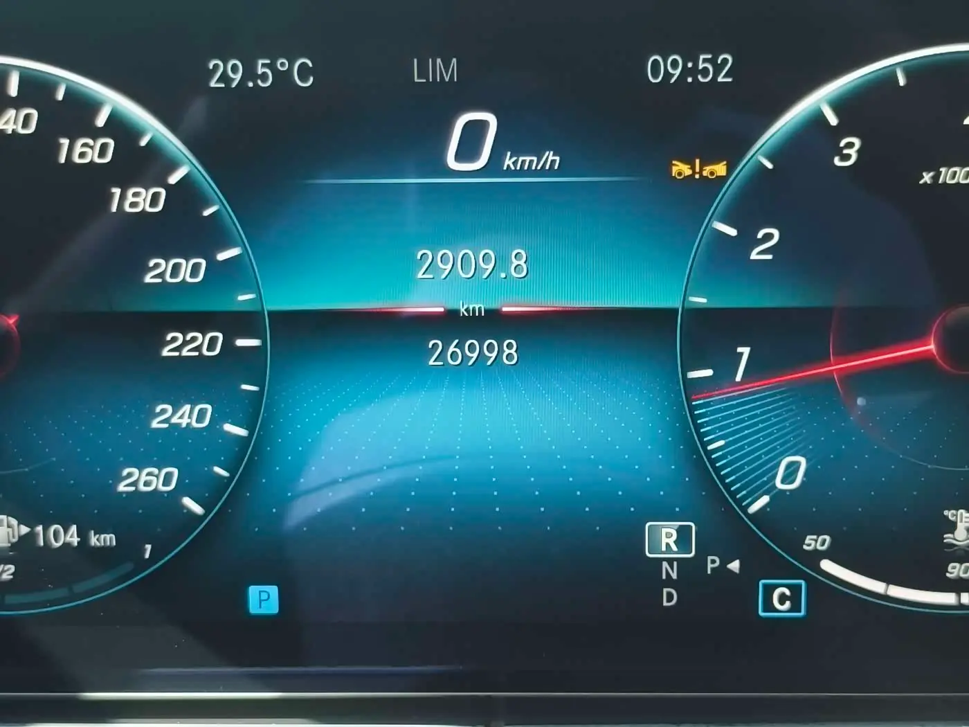Mercedes-Benz E-Class 2022 — Şəkil 16/16