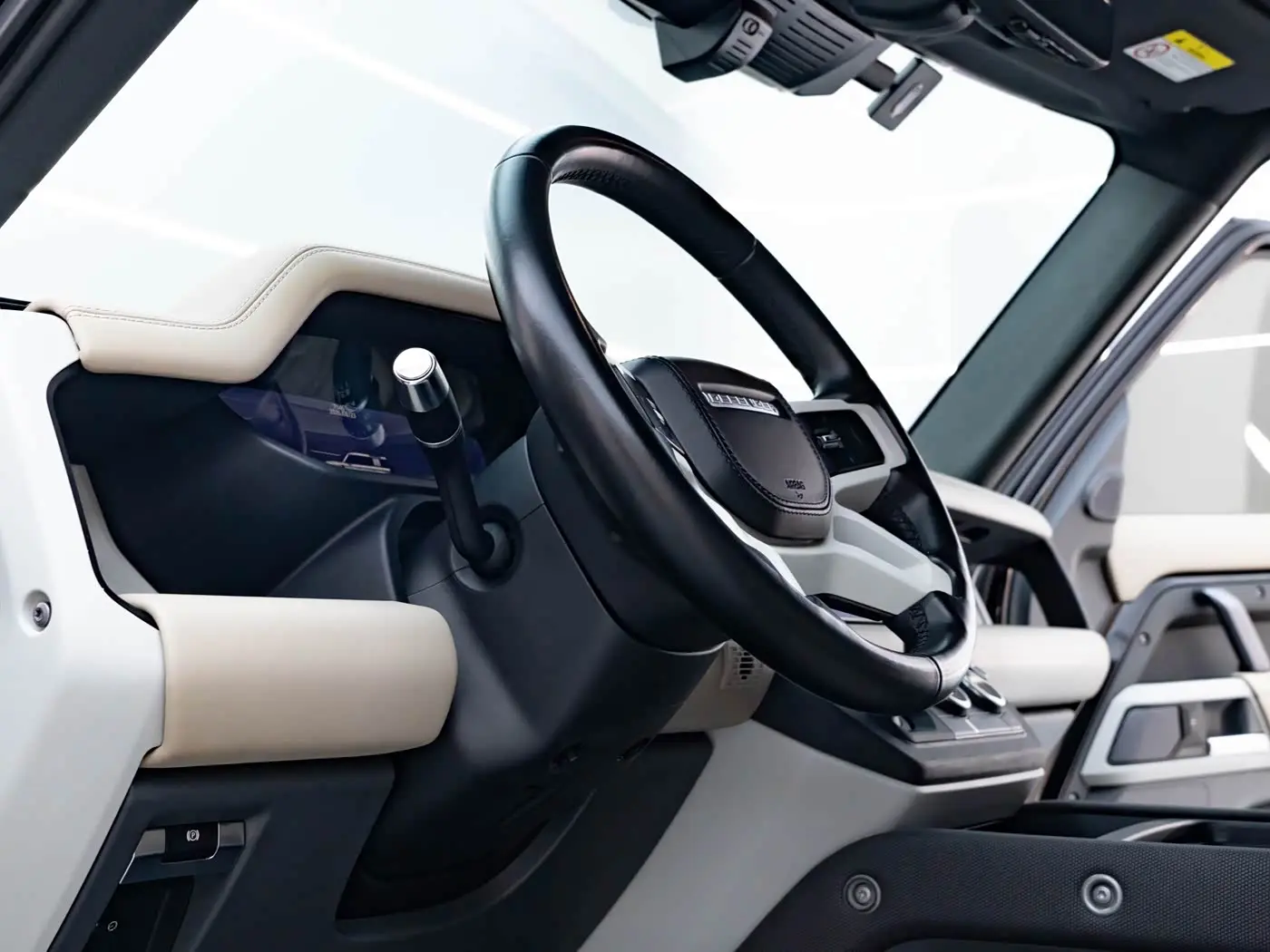 Land Rover Defender 2022 — Фото 20/20