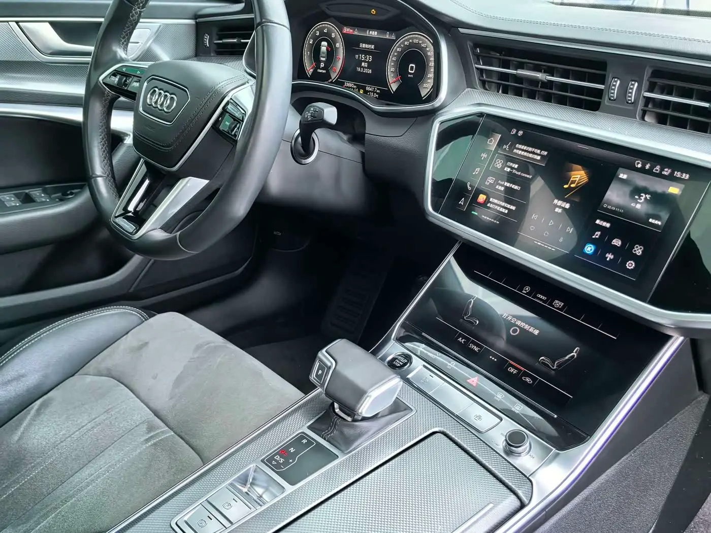 Audi A6L 2025 — Фото 15/17