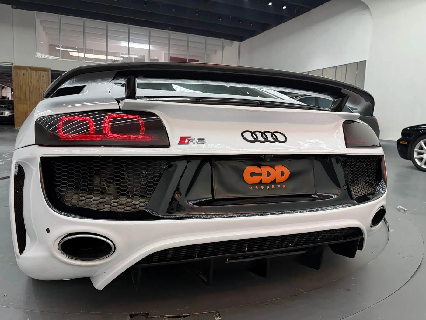 Audi R8 2013 — Photo 18/19