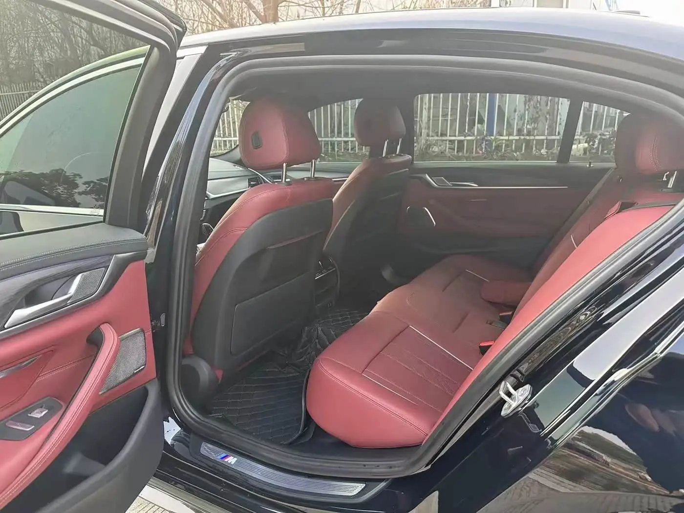 BMW 5 Series 2021 — Photo 6/9