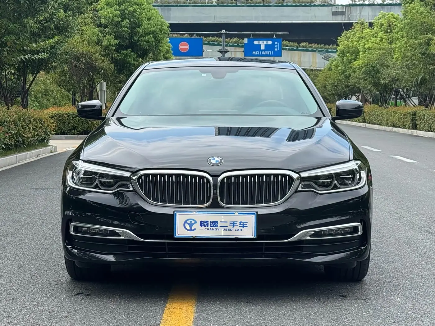 BMW 5 Series 2019 — Photo 2/20