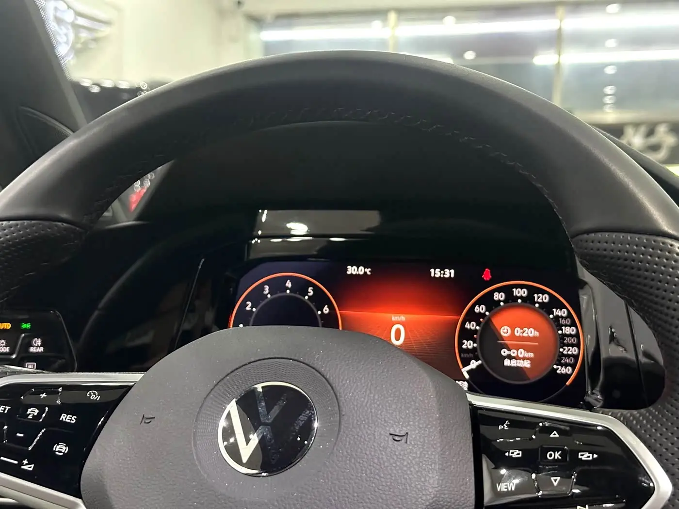 Volkswagen Golf 2021 — Photo 16/20