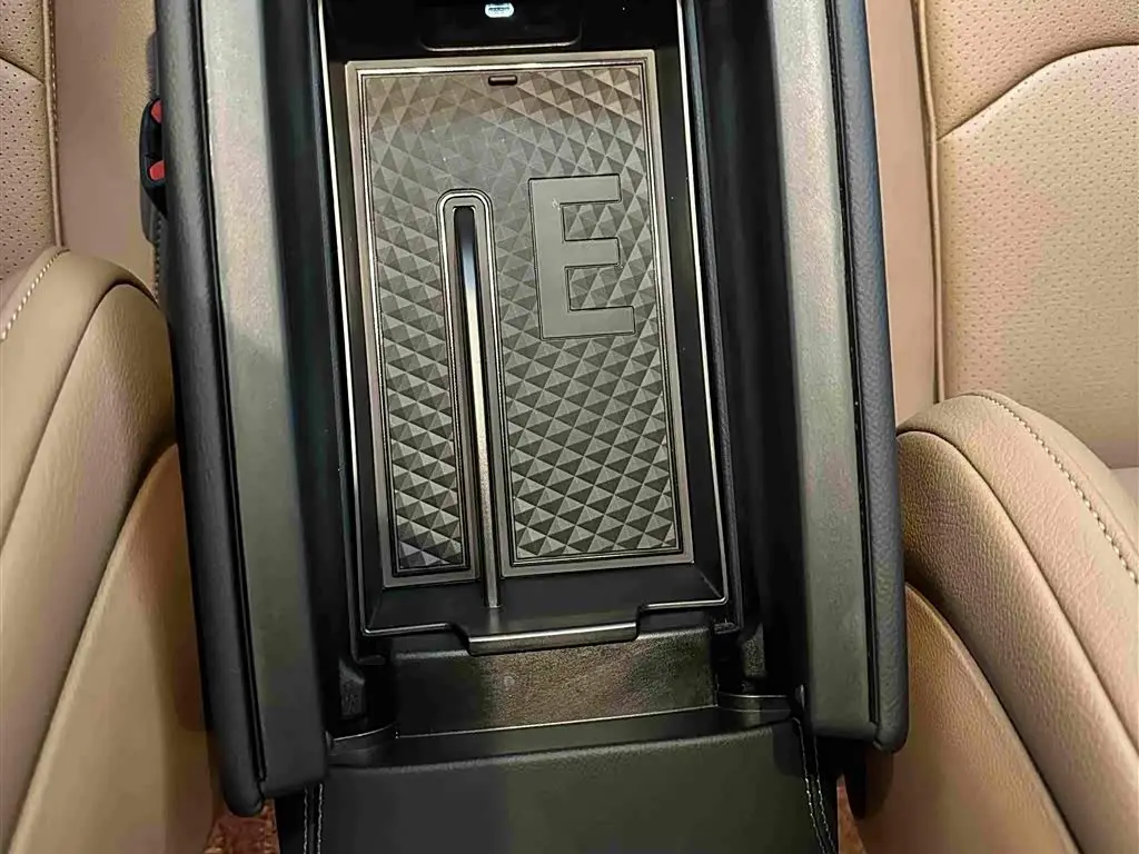 Mercedes-Benz E-Class 2025 — Şəkil 17/20