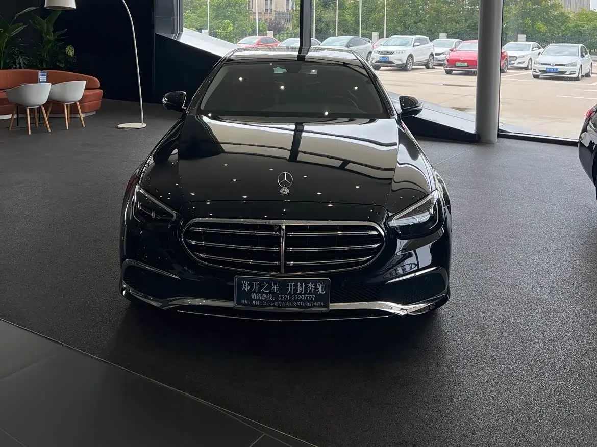 Mercedes-Benz E-Class 2022 — Фото 2/15