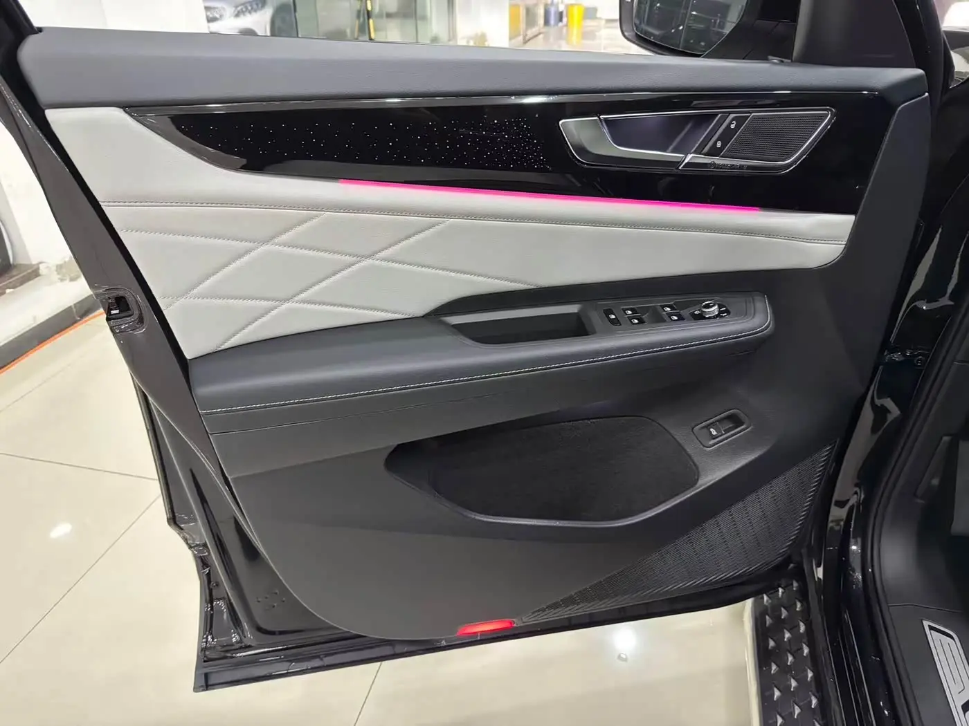 Volkswagen Teramont 2024 — Photo 4/20