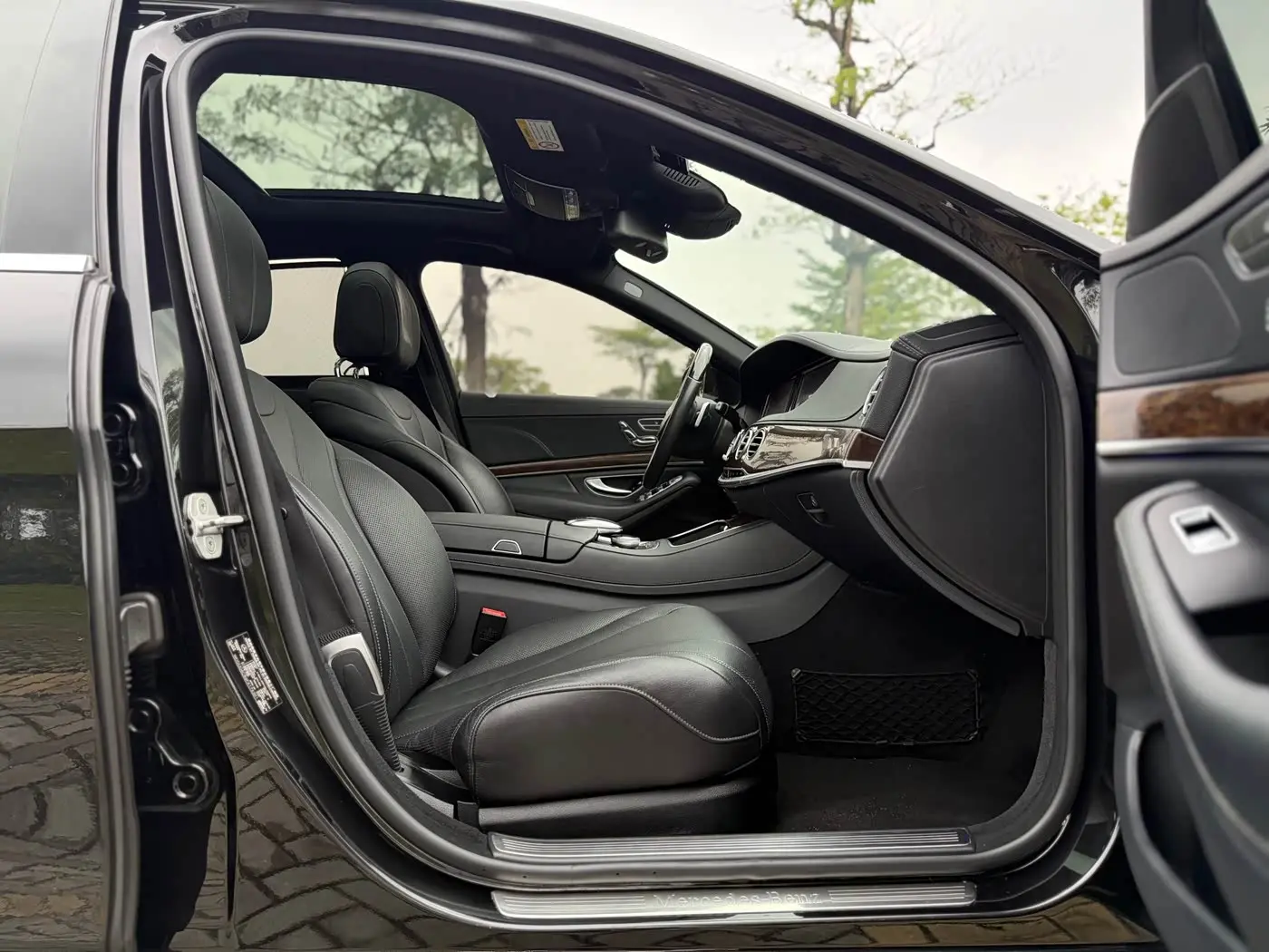 Mercedes-Benz S-Class 2015 — Photo 12/20