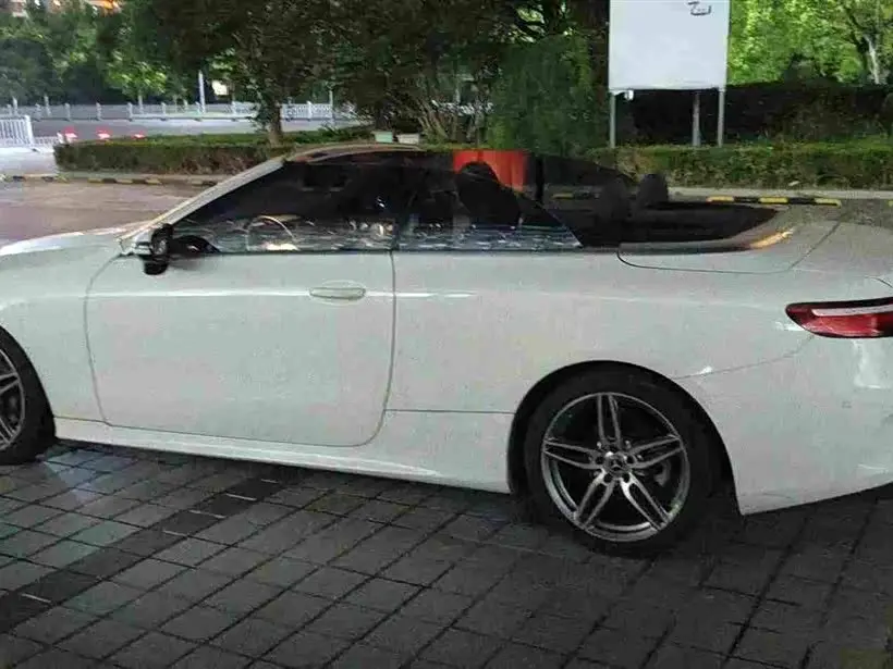 Mercedes-Benz E-Class 2019 — Photo 9/9