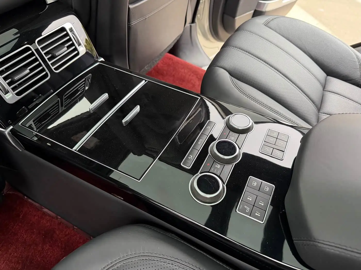 Land Rover Range Rover 2013 — Şəkil 14/19