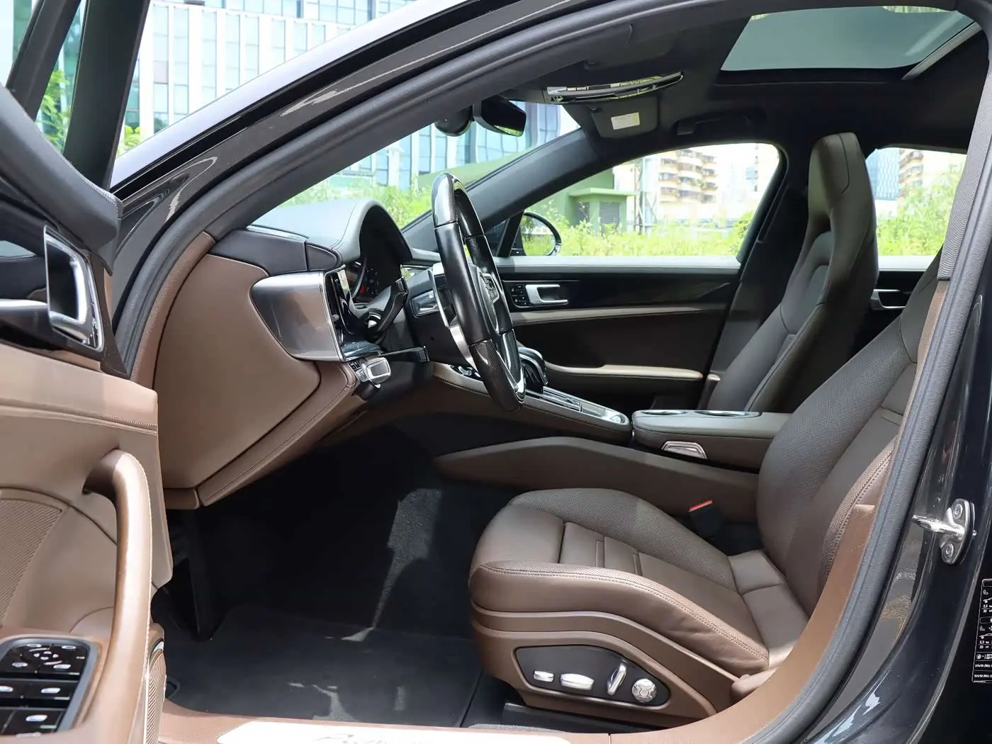 Porsche Panamera 2020 — Photo 12/19
