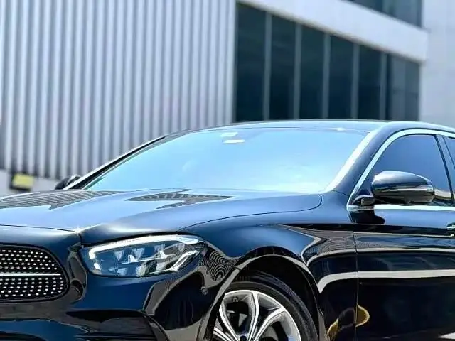 Mercedes-Benz E-Class 2023 — Şəkil 4/18