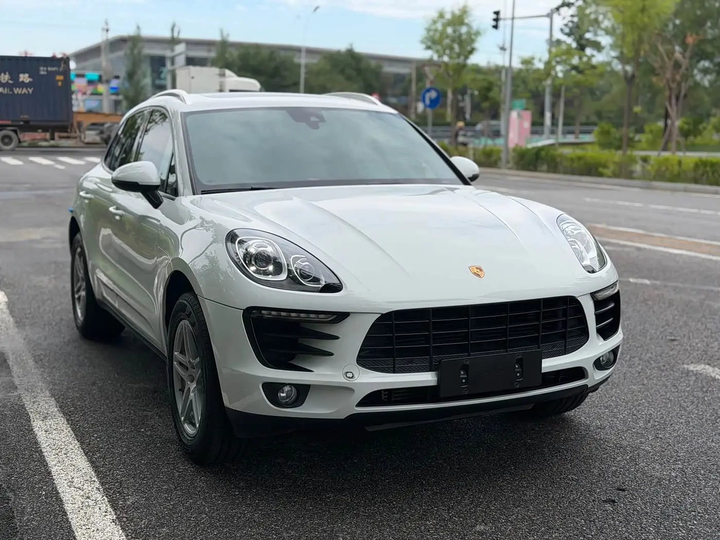 Porsche Macan 2018 — Şəkil 6/20