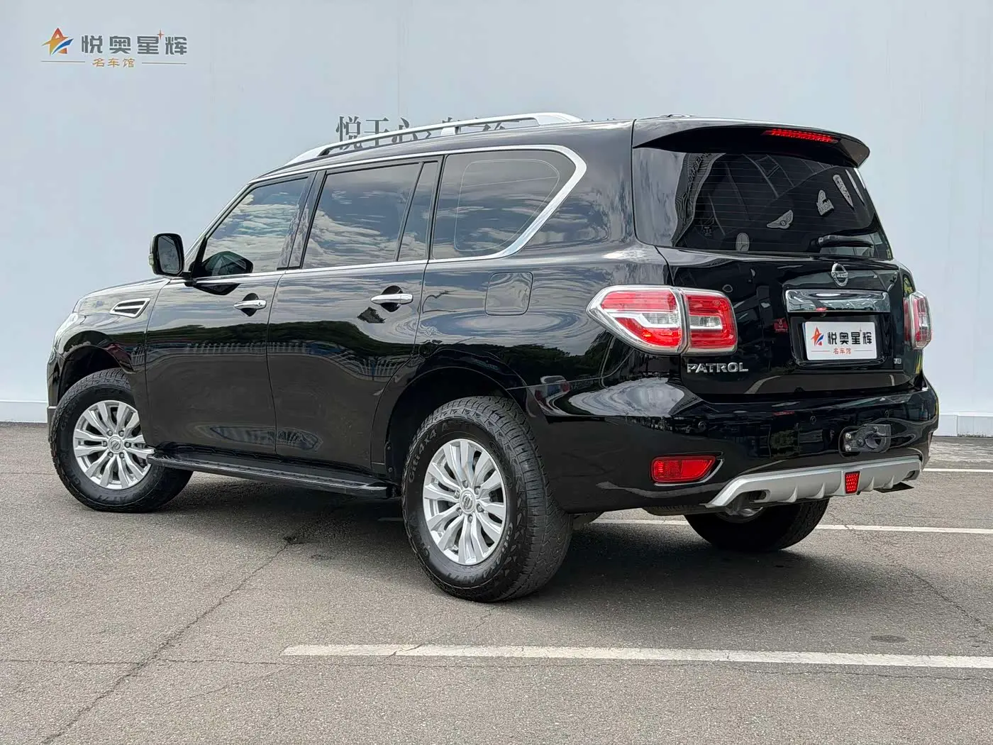 Nissan Patrol 2019 — Photo 6/17