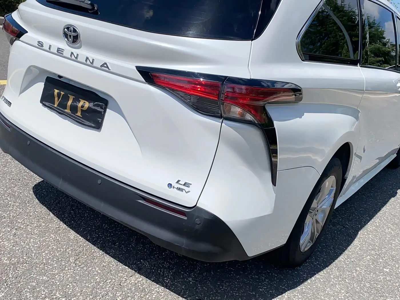 Toyota Sienna 2024 — Photo 8/20