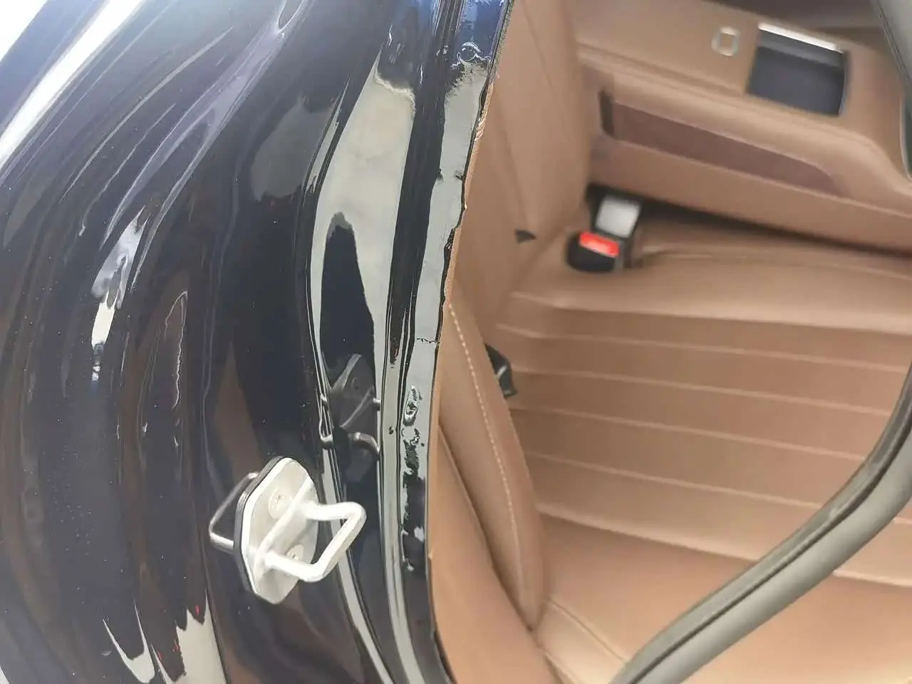 Mercedes-Benz E-Class 2021 — Photo 4/5
