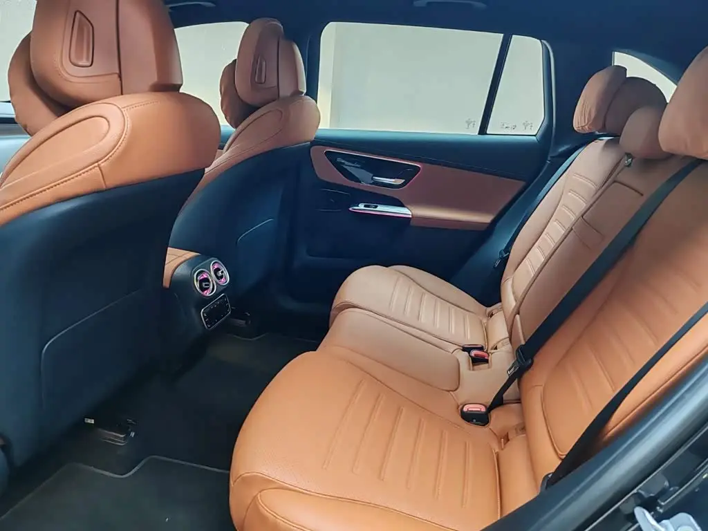 Mercedes-Benz GLC 2024 — ფოტო 11/14