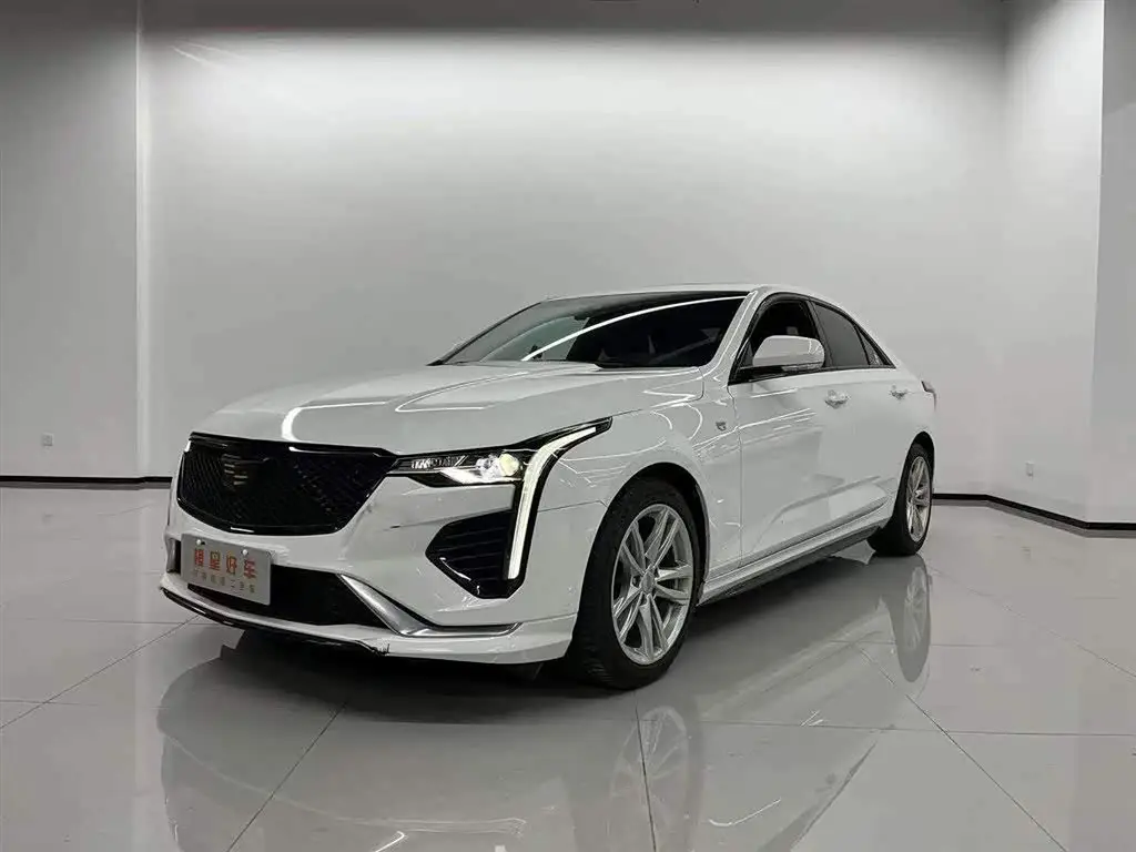 Cadillac CT4, 2022
