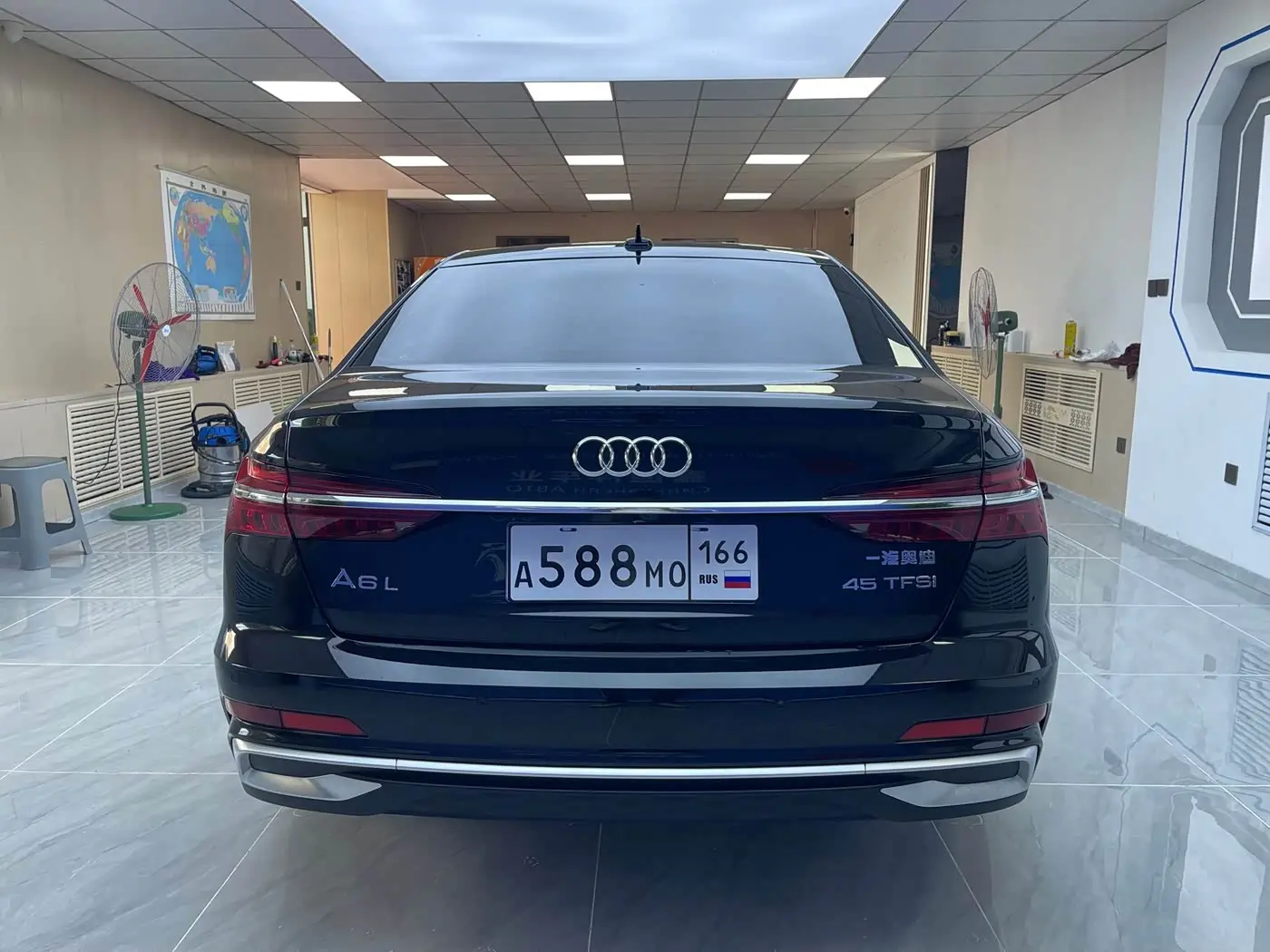 Audi A6L 2025 — Photo 7/9
