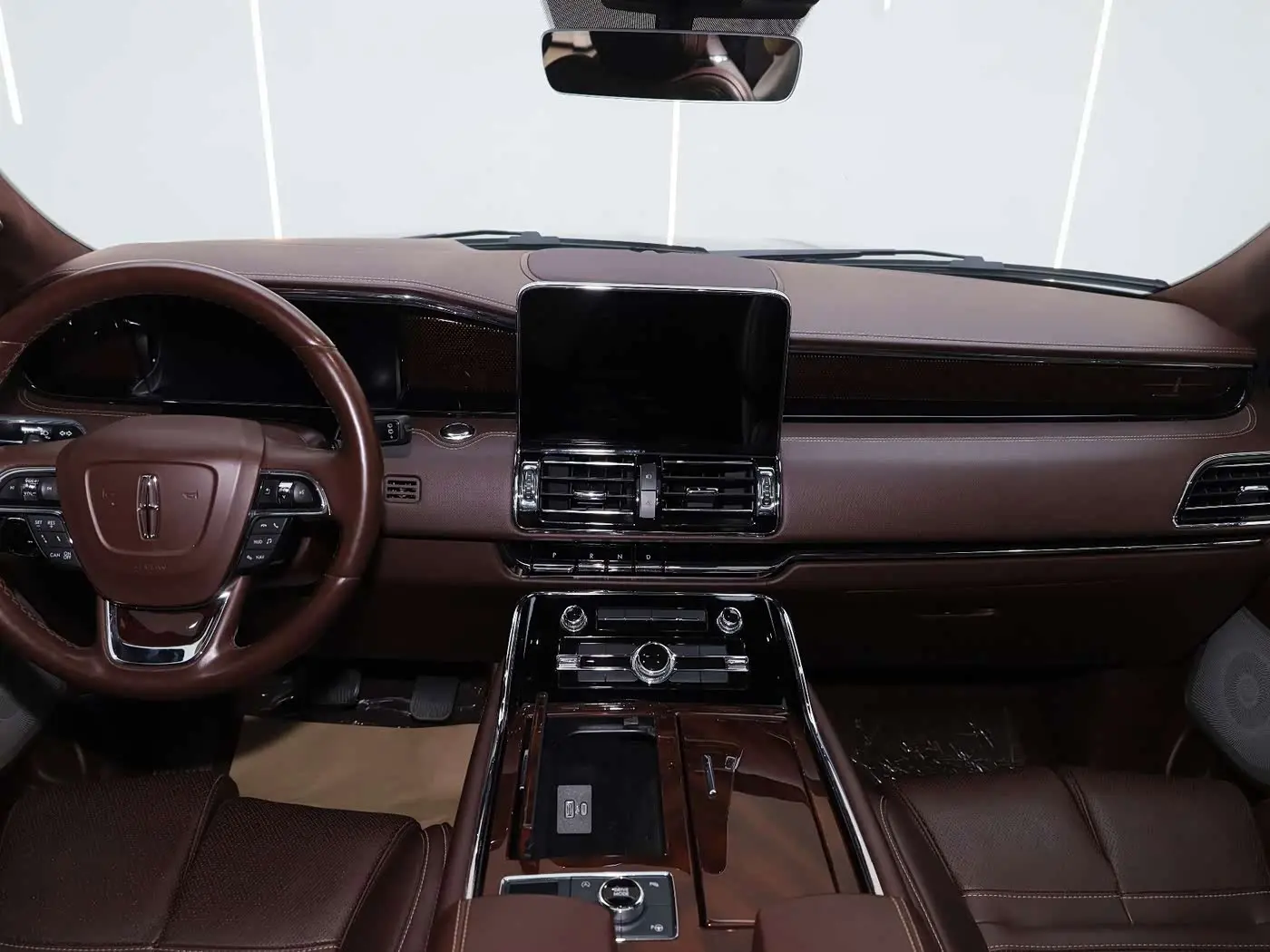 Lincoln Navigator 2023 — Photo 11/15