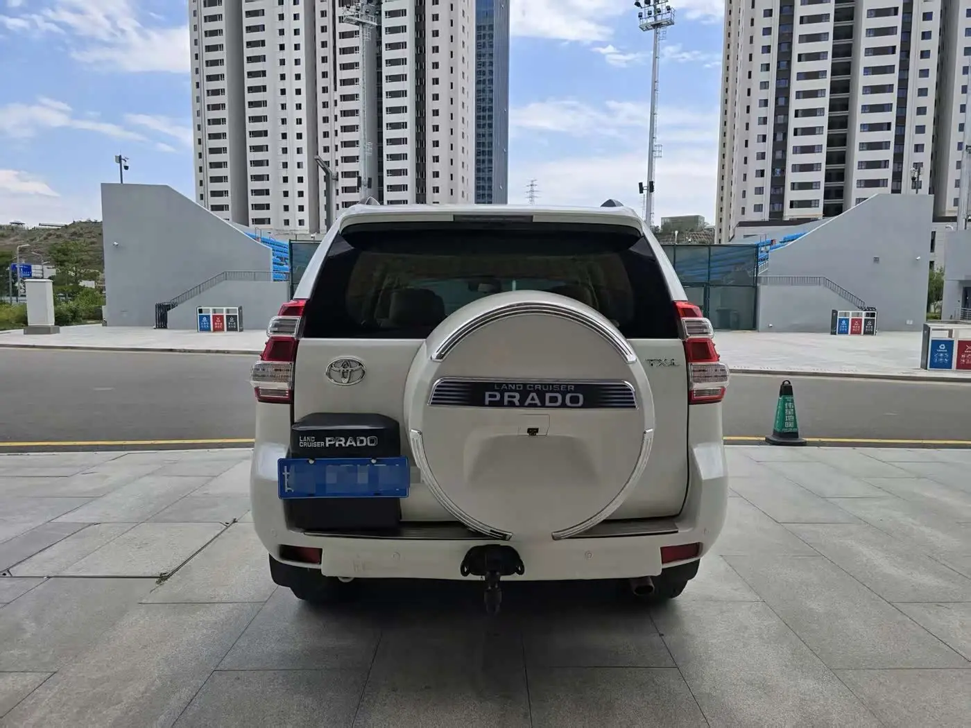Toyota Prado 2012 — Photo 5/9