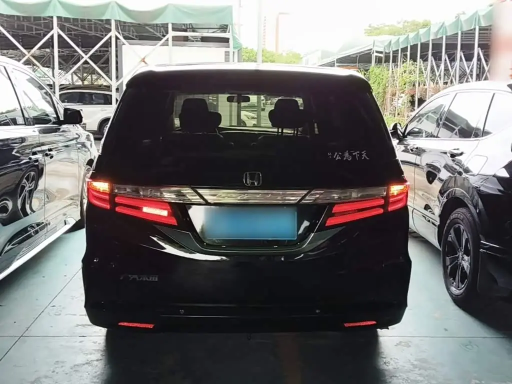 Honda Odyssey 2018 — Şəkil 6/20