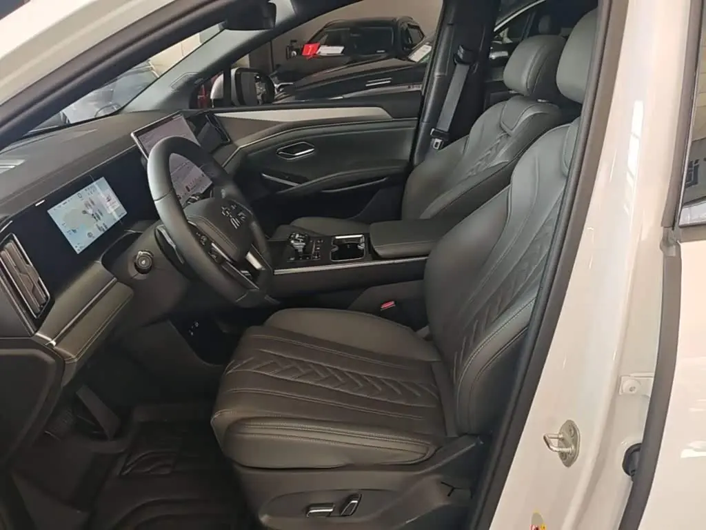 BYD Song L DM-i 2025 — Şəkil 15/20