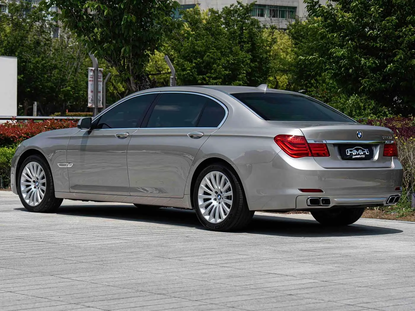 BMW 7 Series 2012 — Photo 11/20