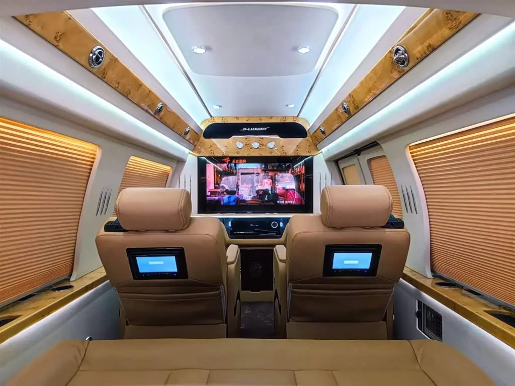 GMC Savana 2020 — Фото 10/20