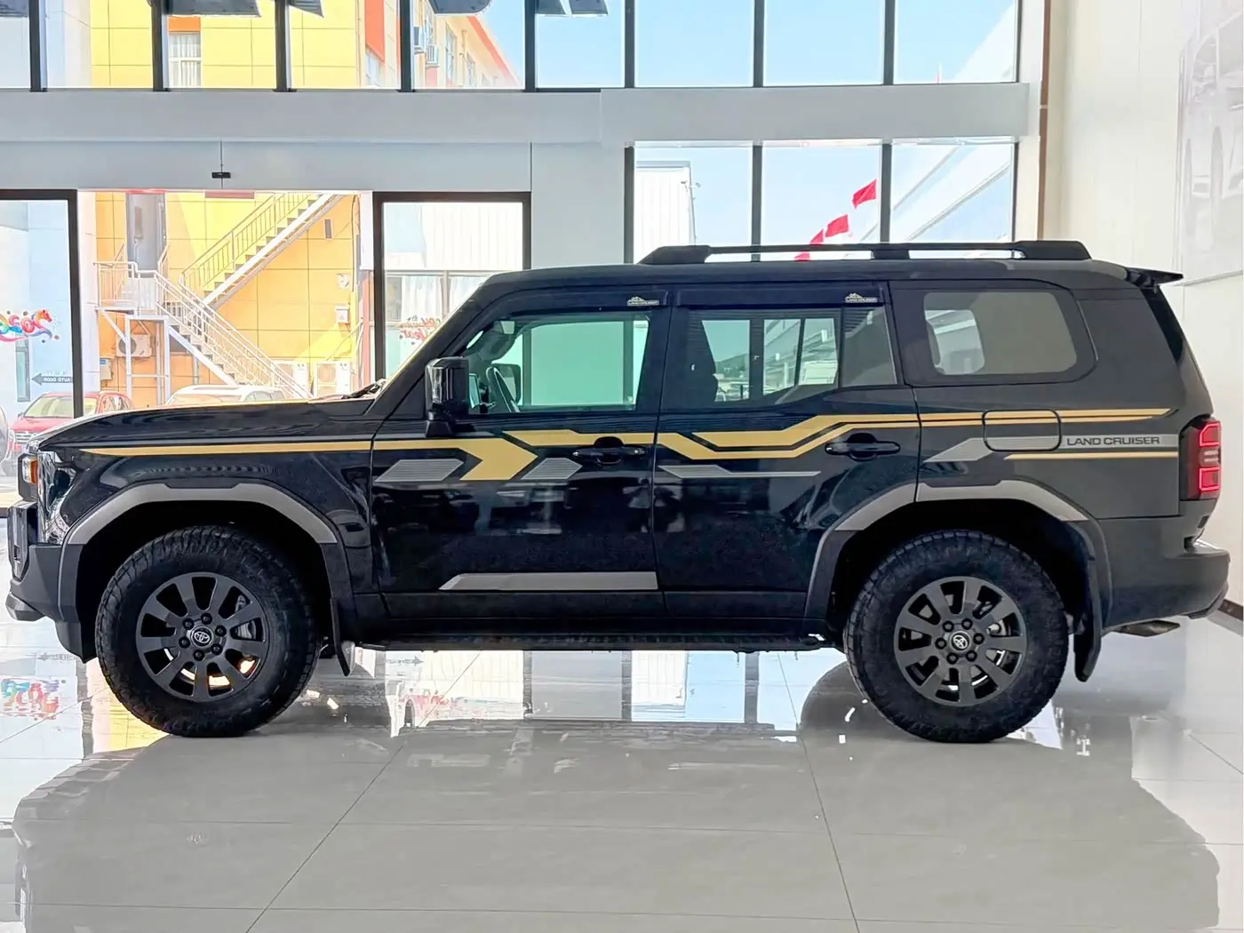 Toyota Prado 2024 — Photo 5/10
