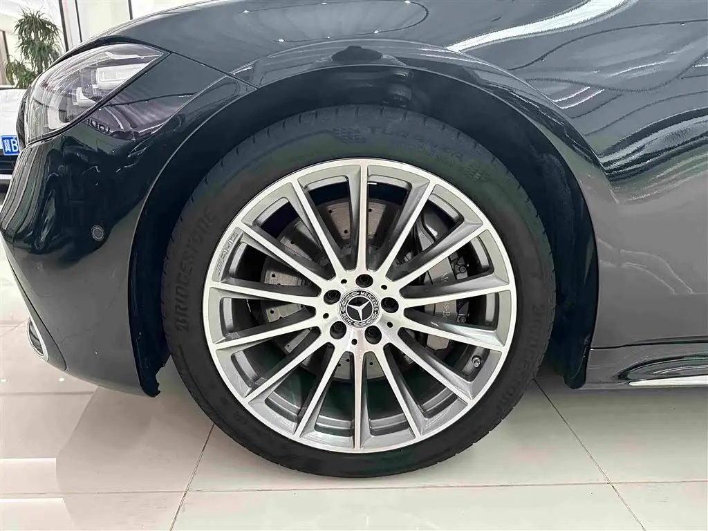 Mercedes-Benz S-Class 2022 — Photo 4/19