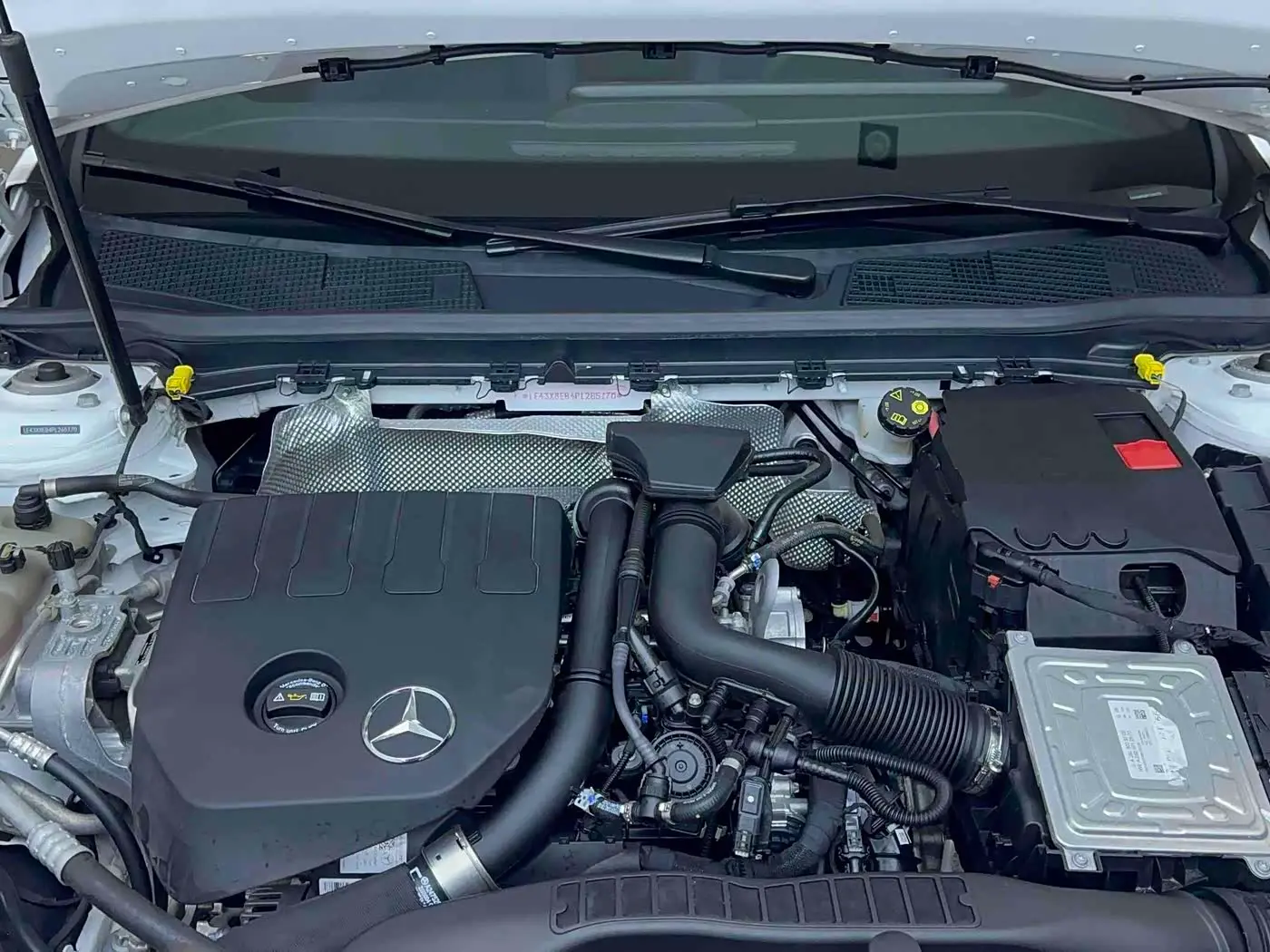 Mercedes-Benz A-Class 2023 — Şəkil 18/20
