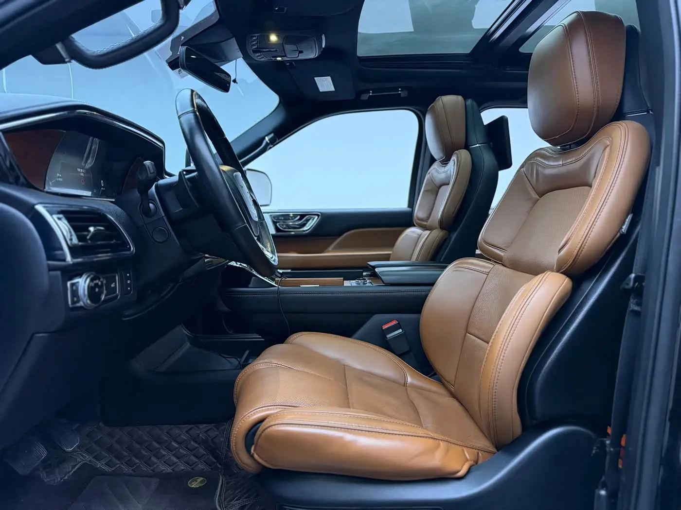 Lincoln Navigator 2020 — Şəkil 5/20